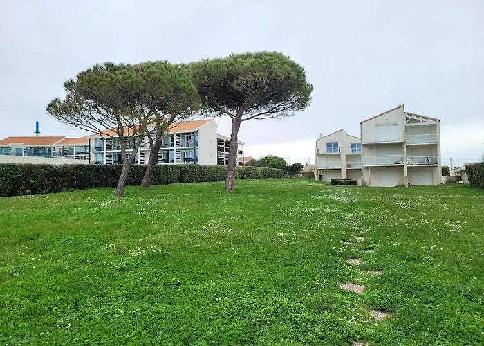 Avec Piscine Et Acces Direct A La Apartment Chatelaillon-Plage